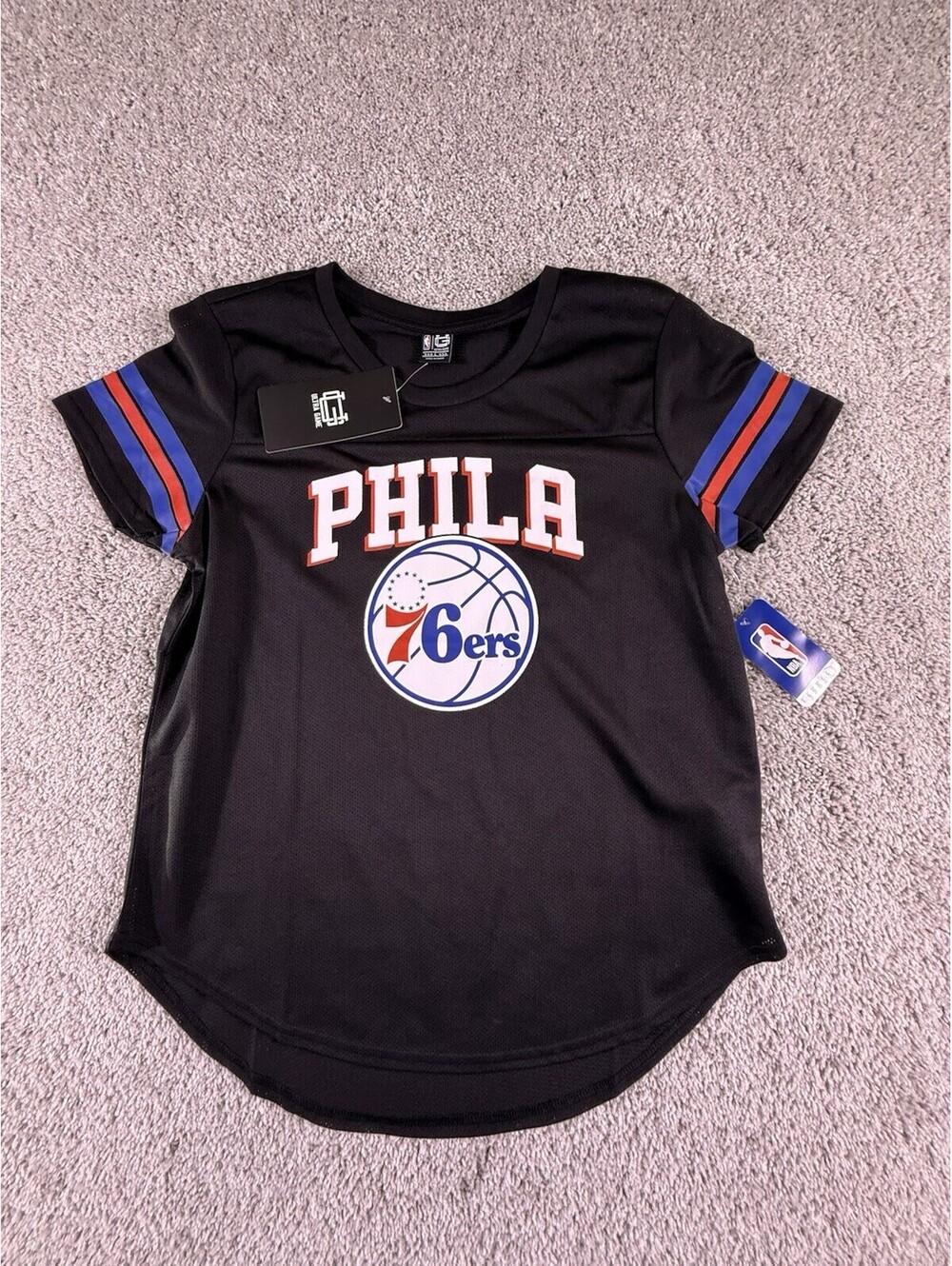 NWT Philadelphia 76ers Ultra Game Woman’s NBA Jersey Shirt Size L